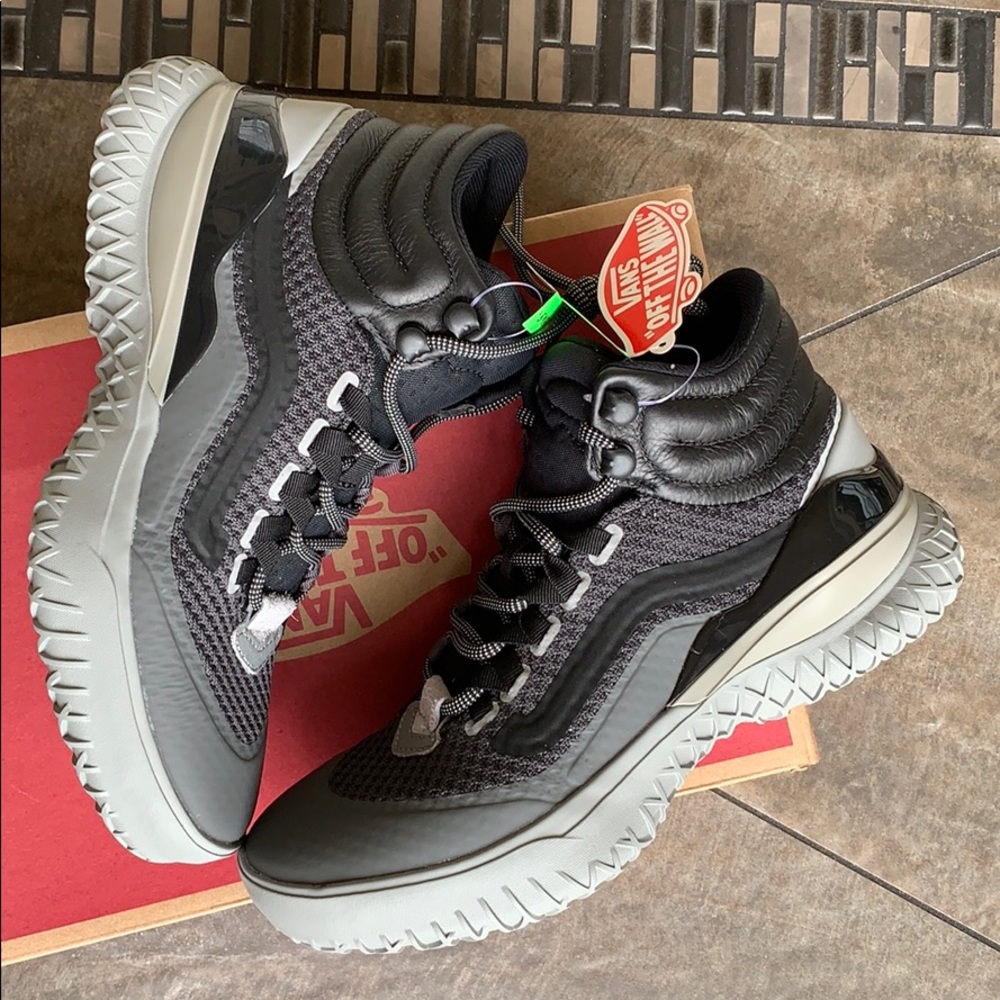 VANS CITY HI-RISE BLACK/DRIZZLE WMNS - Picture 16 of 16